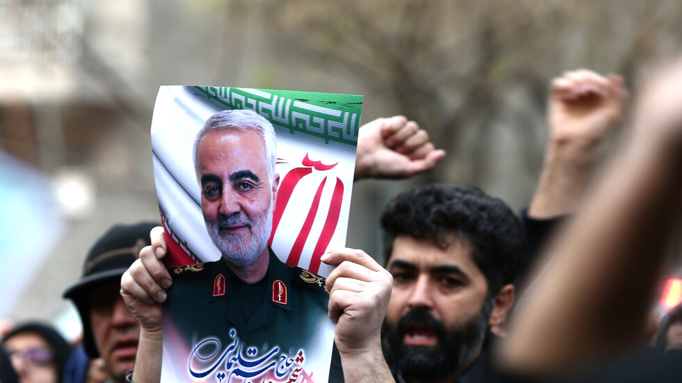 طهران تصادق على تسمية جائزة عالمية باسم "سليماني"