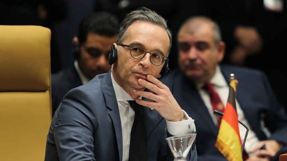 وزير الخارجية الألماني يتجول في شوارع الجزائر بعد اجتماع دول جوار ليبيا (صور)