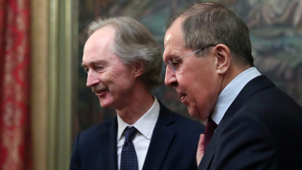 لافروف: الجيش السوري استعاد معظم المناطق الحدودية مع تركيا والعراق