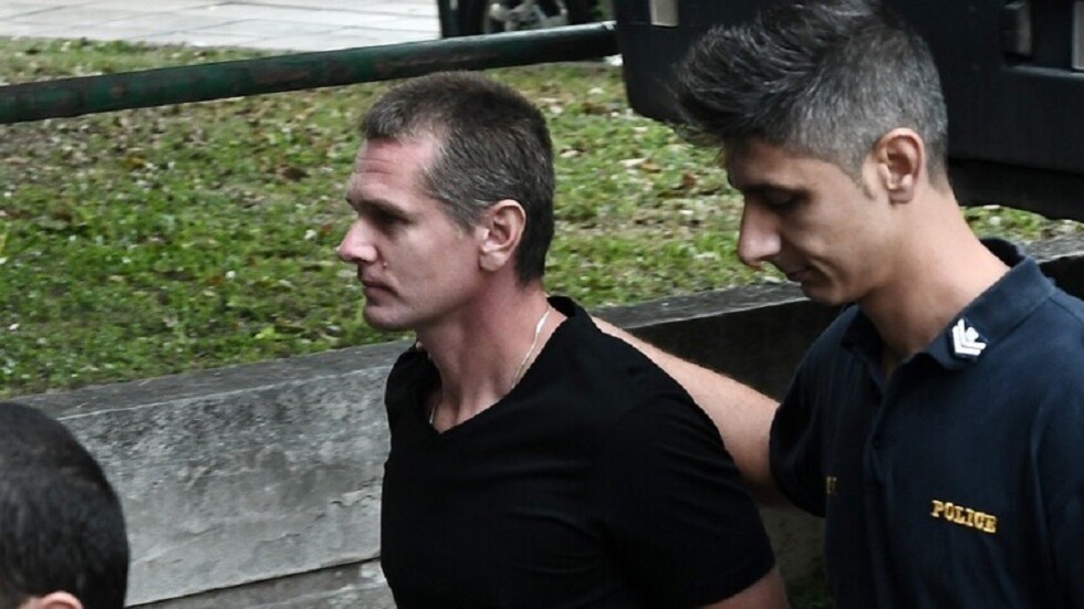 أثينا تعلن تسليم مواطن روسي إلى فرنسا متهم بجرائم سيبرانية