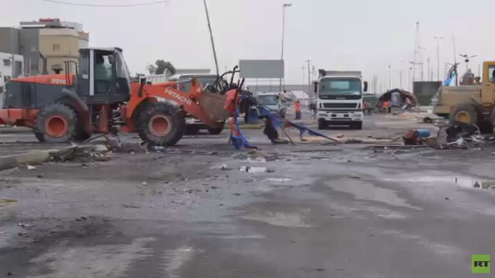 قوات الأمن تقتحم ساحة الاعتصام في البصرة