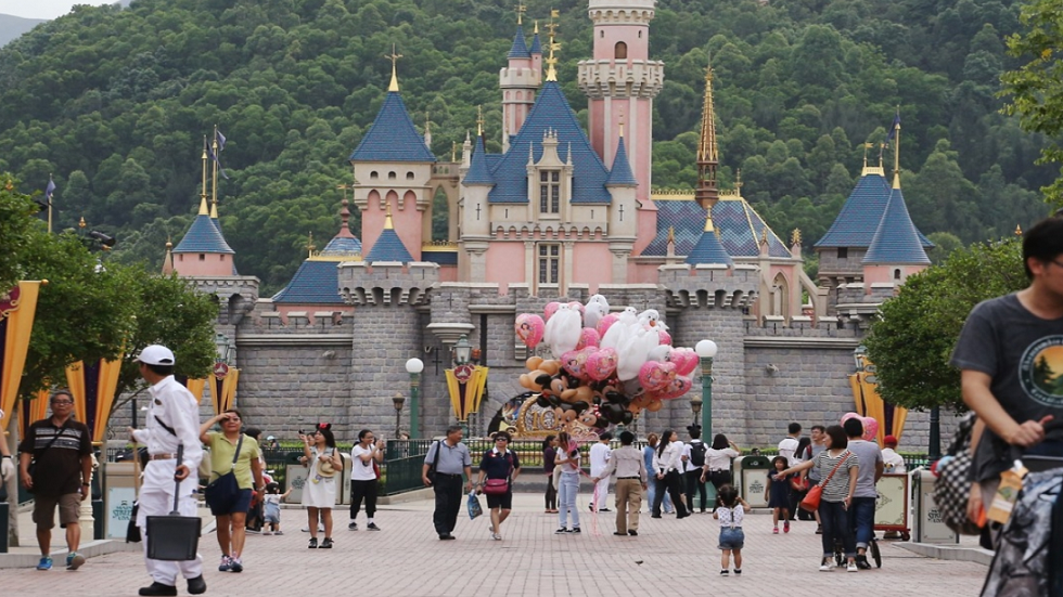 إغلاق ملاهي ديزني وأوشن بارك بهونغ كونغ