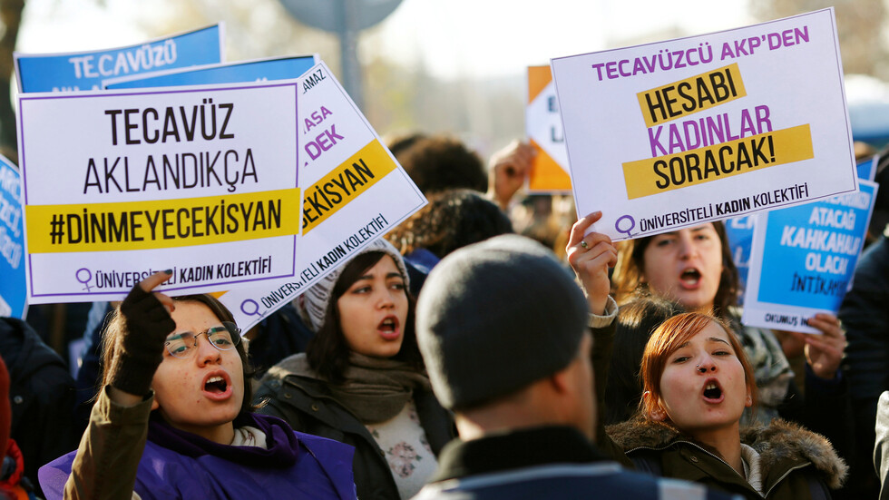 تركيا.. مقترح قانوني جديد يسقط عقوبة اغتصاب القاصرات