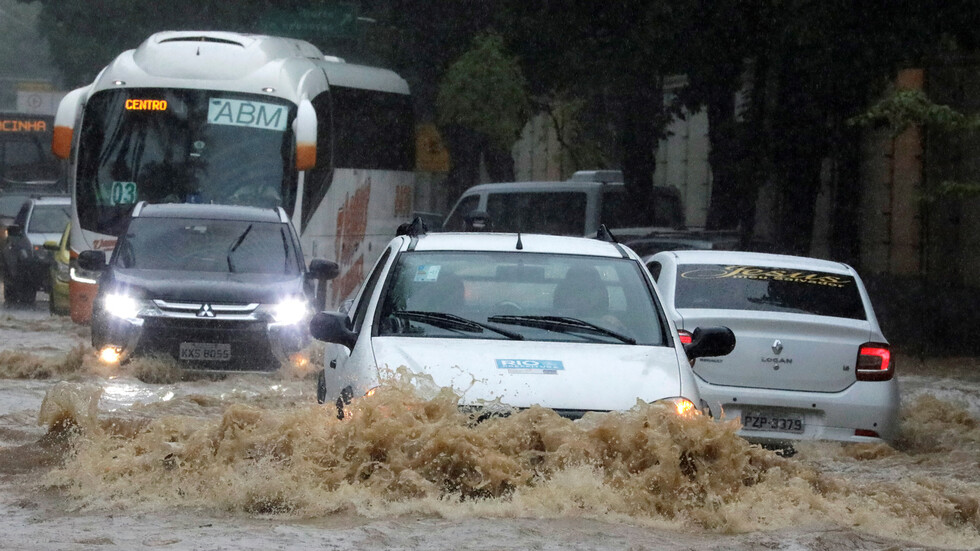 ارتفاع حصيلة ضحايا فيضانات البرازيل إلى  30 قتيلا وفقدان 17 آخرين