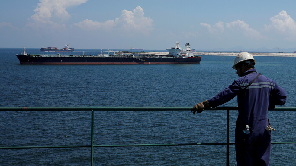 تفشي فيروس كورونا يضرب اقتصاد سنغافورة