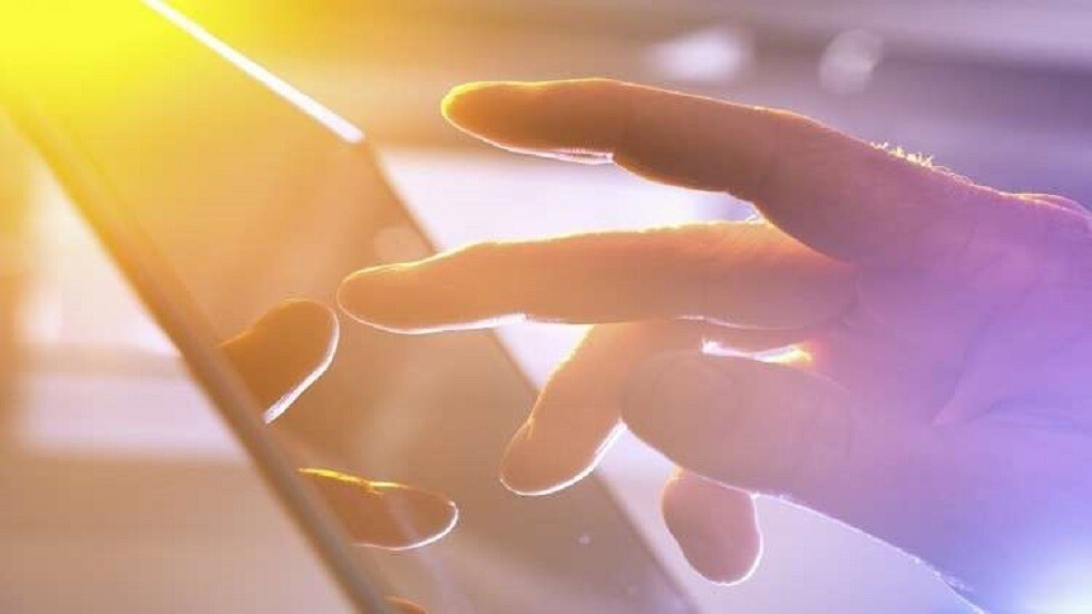 بريطانيا تحظر كلمات المرور "الضعيفة" في الأجهزة الذكية