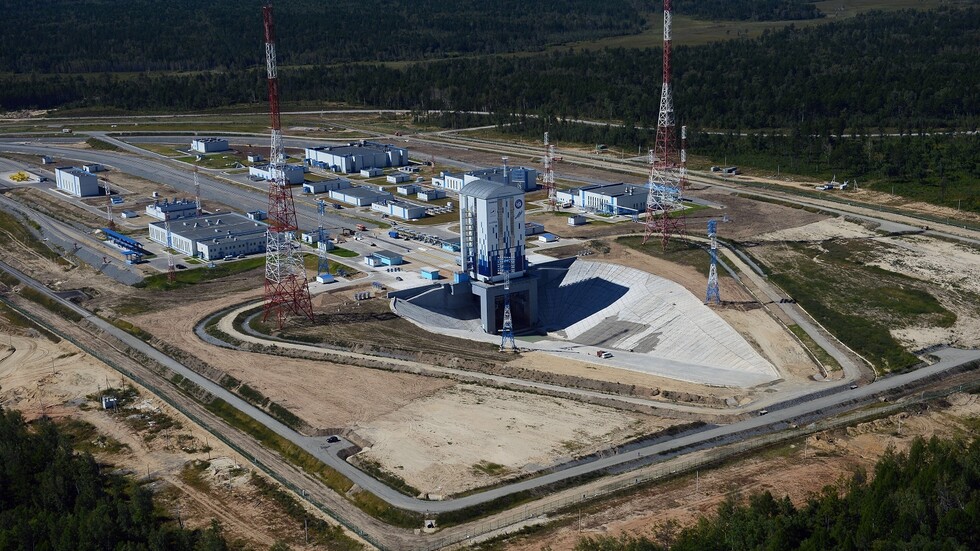 روسيا تعزز قدرات مطار "فوستوتشني" الفضائي