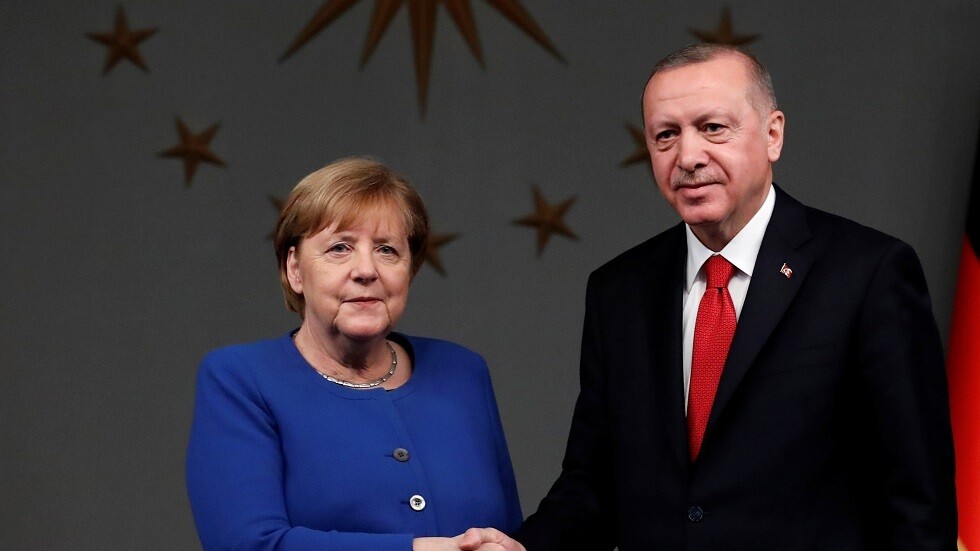 ما سبب فشل مهمة ميركل في اسطنبول؟