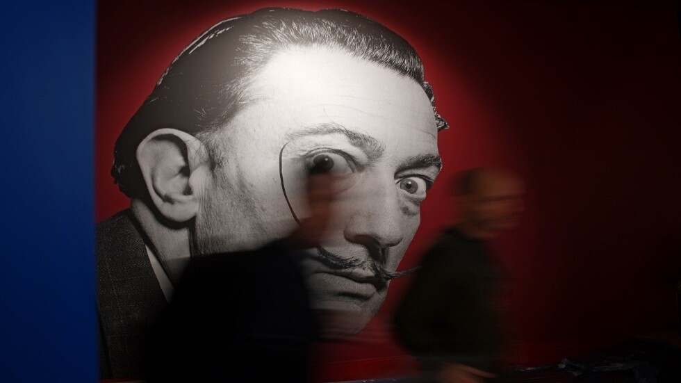 موسكو تحتضن أكبر المعارض للفنان التشكيلي الإسباني  سلفادور دالي
