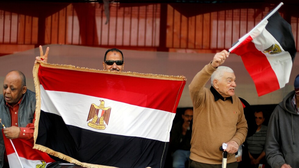 شركة سعودية بصدد الاستحواذ على حصة مسيطرة في "فودافون مصر"