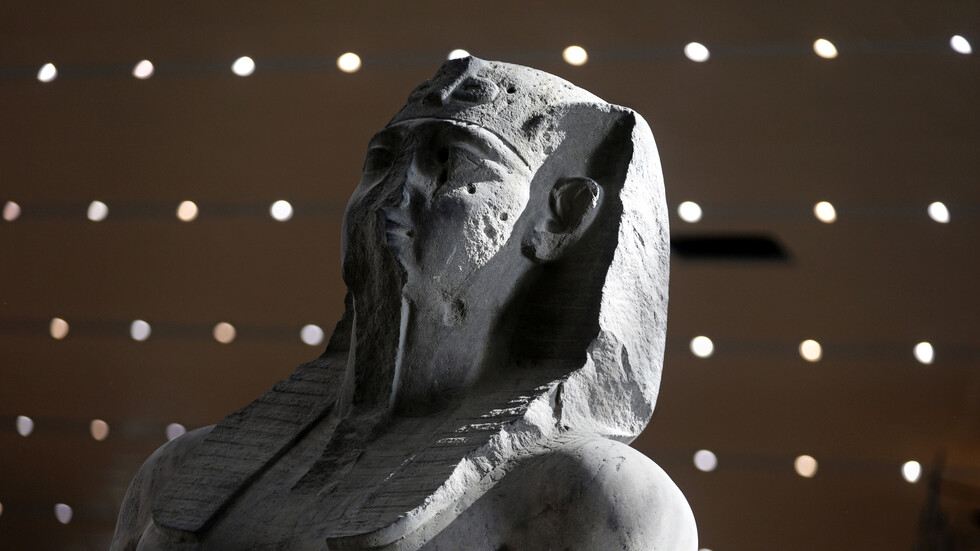 الحراس المصريون يحبطون محاولة سرقة آثار