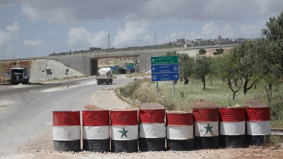 دفاعا عن الإرهابيين في إدلب .. يحاول الأمريكيون تأخير طردهم من سوريا