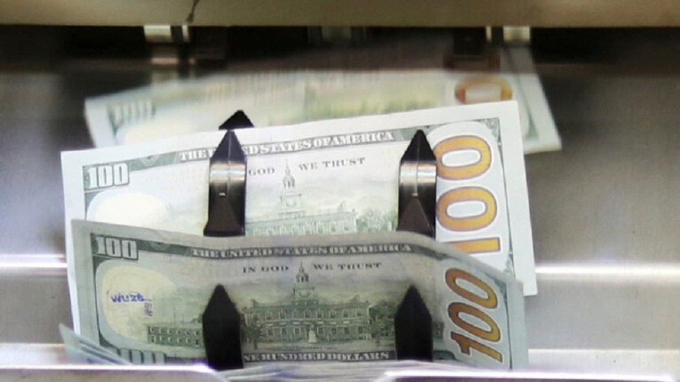 نقابة الصيارفة في لبنان تعلن تثبيت سعر صرف الدولار