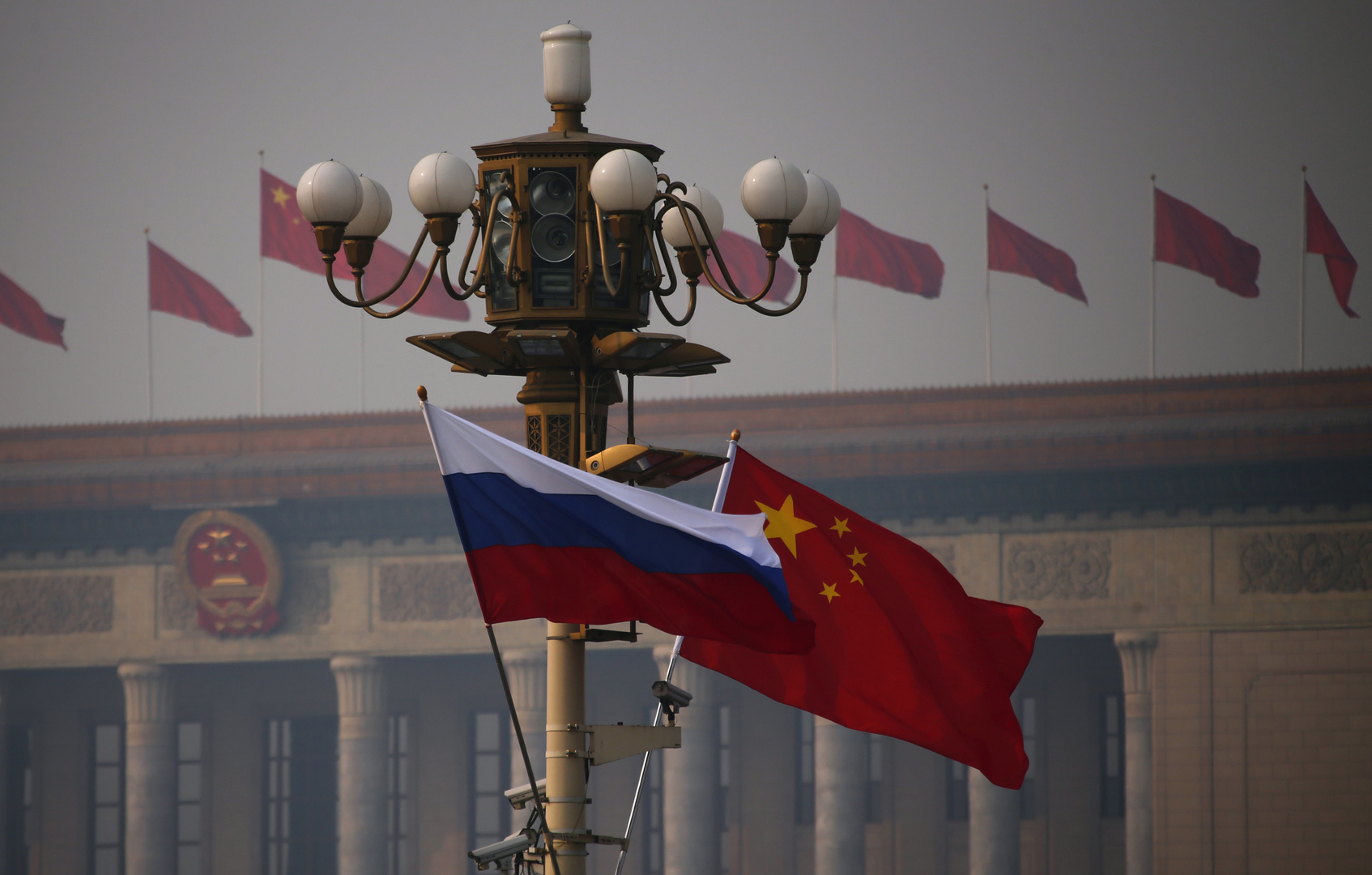 الصين تدعم دعوة بوتين لعقد قمة خماسية لأعضاء مجلس الأمن الدائمين