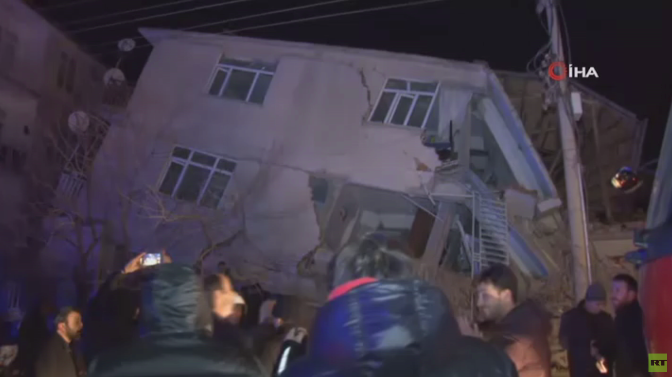 مقتل 22 شخصا بزلزال ضـرب شـرق تركيا