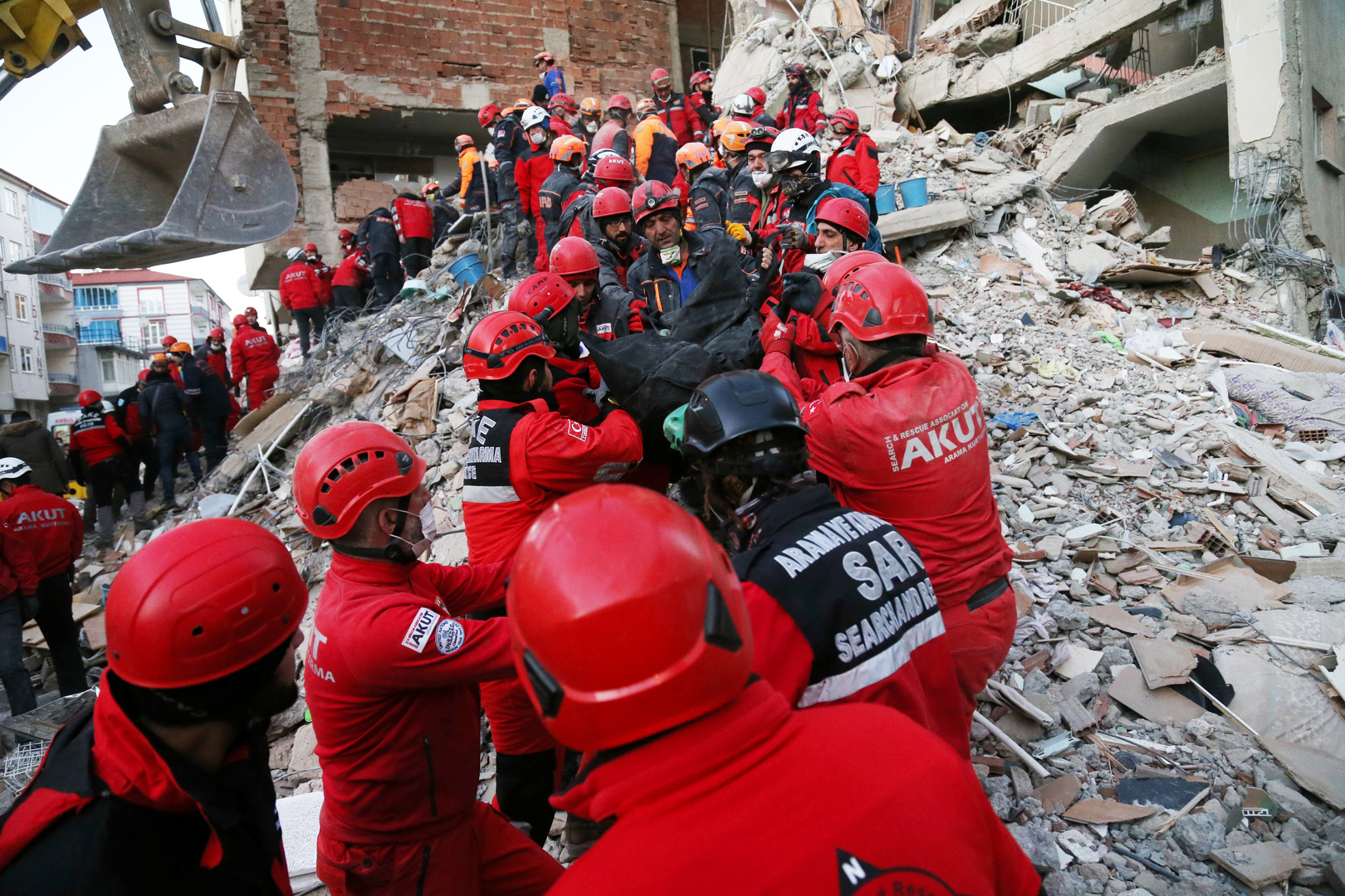 ارتفاع حصيلة قتلى الزلزال في تركيا إلى 29