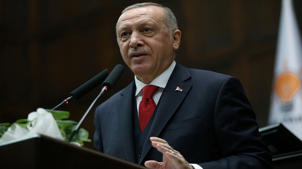 أردوغان: لن نقف متفرجين على ما يجري بسوريا ولن نتردد في استخدام القوة