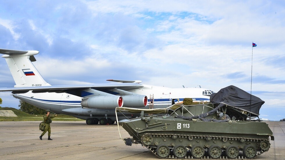 طائرات وزارة الدفاع الروسية تجلي المواطنين عن الصين