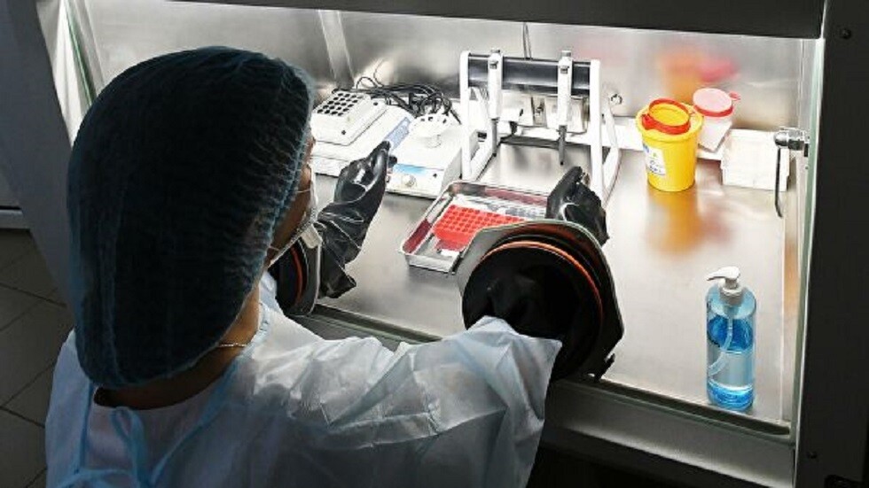 عالم روسي يشكك بظهور فيروس 