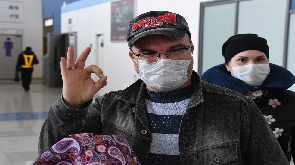 ربع السكان الروس يؤجلون إجازاتهم بسبب فيروس "كورونا"