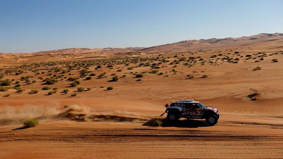 متسابقون من 12 جنسية يتنافسون على لقب بطل رالي السعودية