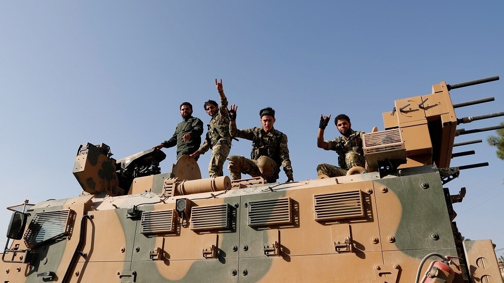 تركيا تدعم علنا المقاتلين في إدلب