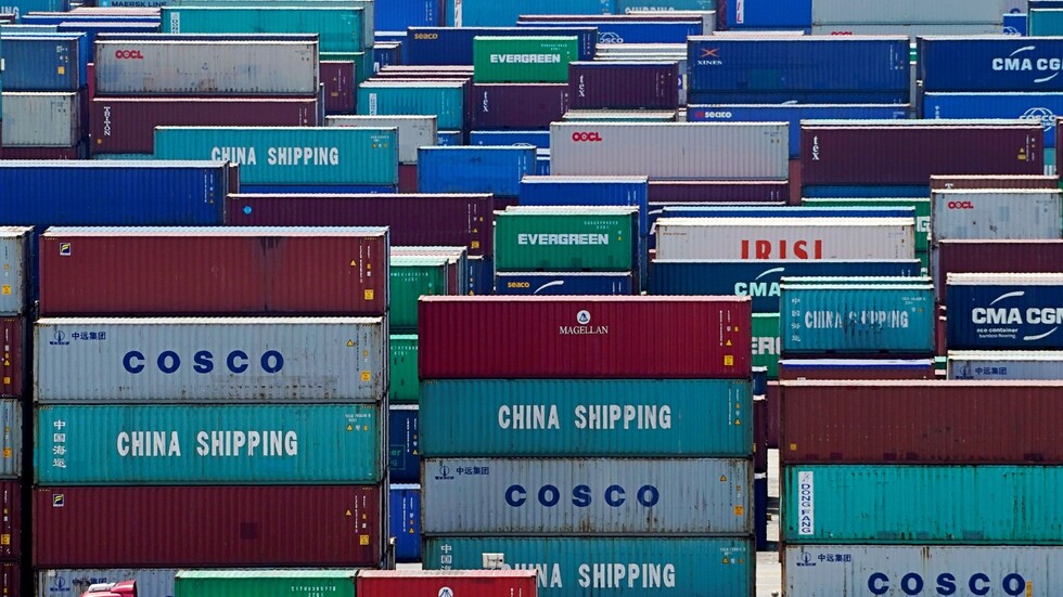 الصين تخفض الرسوم الجمركية على واردات أمريكية