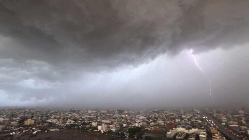 موجة برد قطبية قارسة تضرب دول الشرق الأوسط