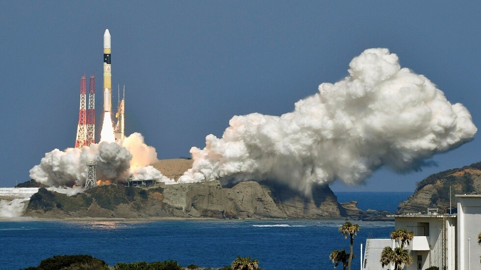 اليابان تعزز منظومتها الفضائية بقمر جديد