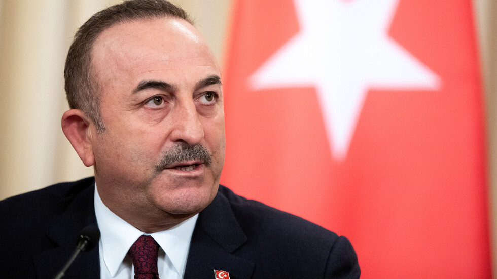 وزير الخارجية التركي: أكدنا أننا سنقوم بما يلزم في حال واصل الجيش السوري هجماته