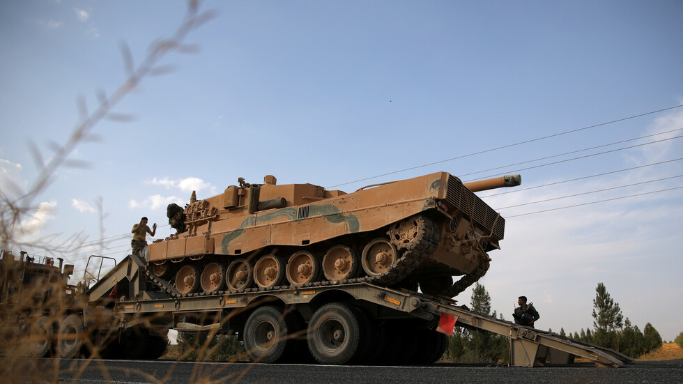 لماذا يرسل أردوغان مزيدا من الدبابات إلى إدلب السورية