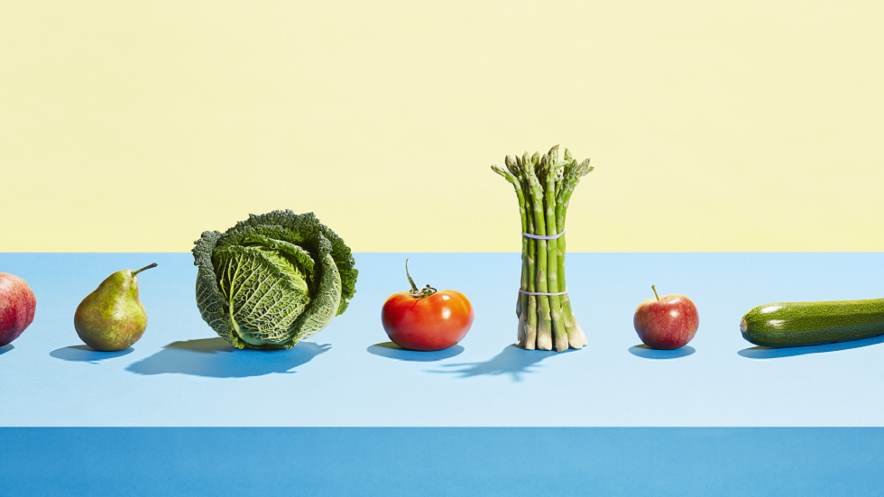 أفضل 10 أطعمة يمكنها الحد من خطر الوقوع ضحية السرطان