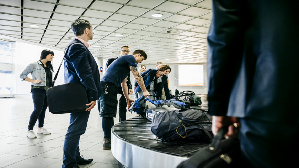 الكشف عن التأثير الضخم لـ"سلوك رهيب" نمارسه في المطارات على تفشي الأمراض