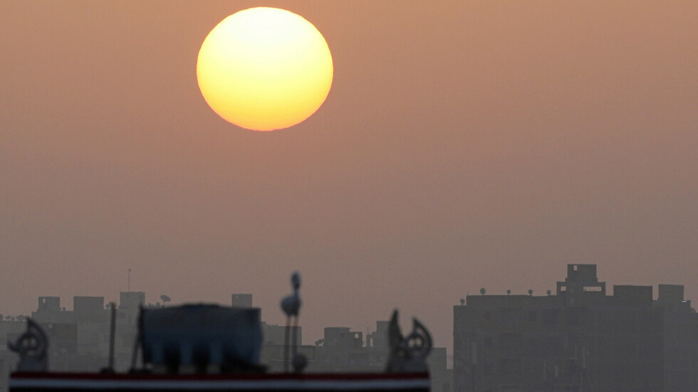 مصر.. تحذيرات من الطقس رغم ارتفاع درجة الحرارة