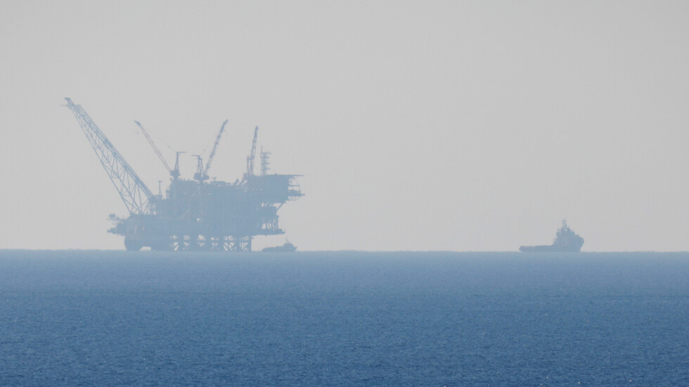 شركة إيطالية تبدأ حفر بئر استكشافية في شرق المتوسط في مياه مصر العميقة