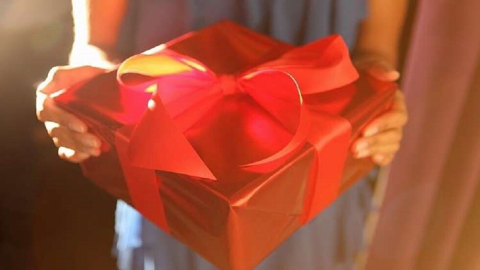 خبير يدعو لعدم الاحتفال بعيد الحب بهدف هزيمة "كورونا"!