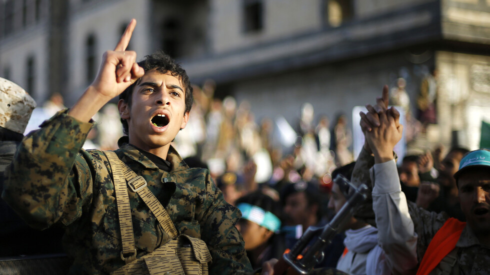 مقتل 6 قياديين حوثيين في القتال مع قوات هادي