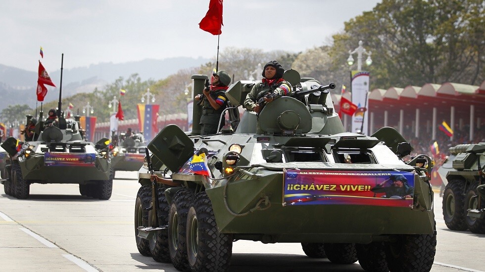 مناورات فنزويلية على الحدود مع كولومبيا