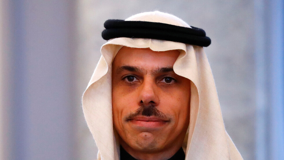 وزير الخارجية السعودي: لا اتصالات مباشرة مع إيران وعلى طهران تغيير سلوكها أولا