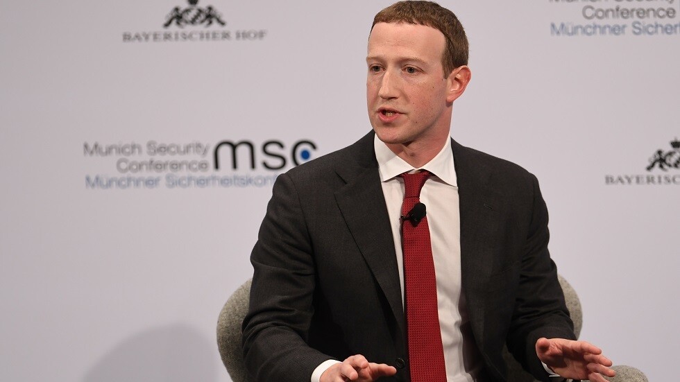 زوكربيرغ: أؤيد وضع قواعد تنظيمية لمكافحة المحتوى الضار على الإنترنت