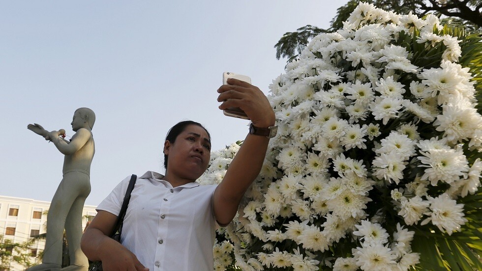 ضحايا السيلفي أكثر من قتلى سمك القرش