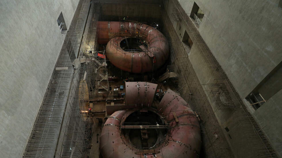 وزير الخارجية الأمريكي يجتمع مع رئيس الوزراء الإثيوبي لبحث الخلاف مع مصر