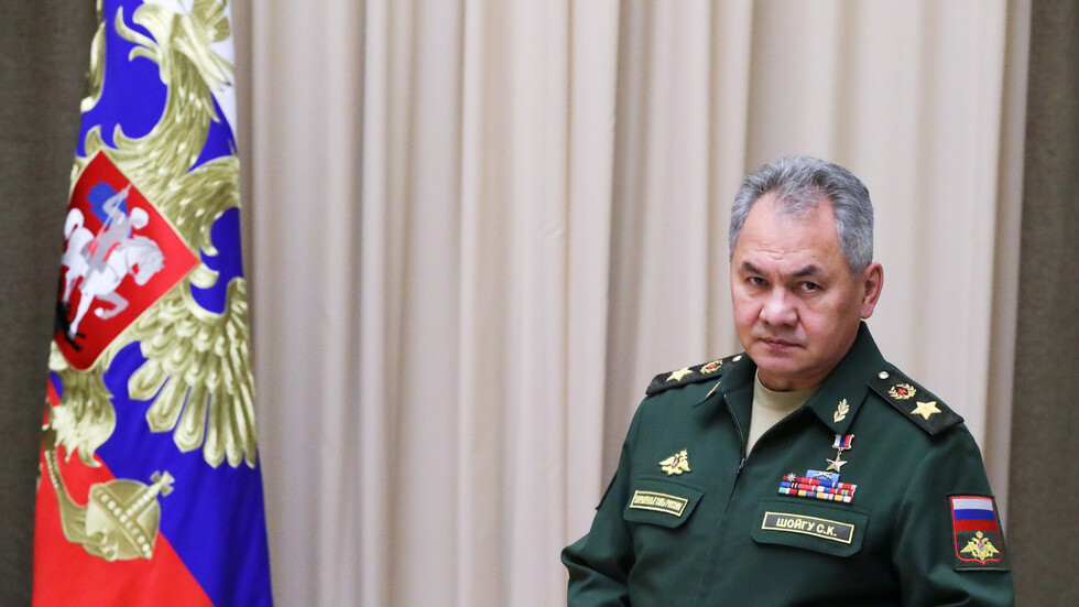 الدفاع الروسية: الوزير سيرغي شويغو بحث اليوم الوضع في ليبيا مع المشير خليفة حفتر