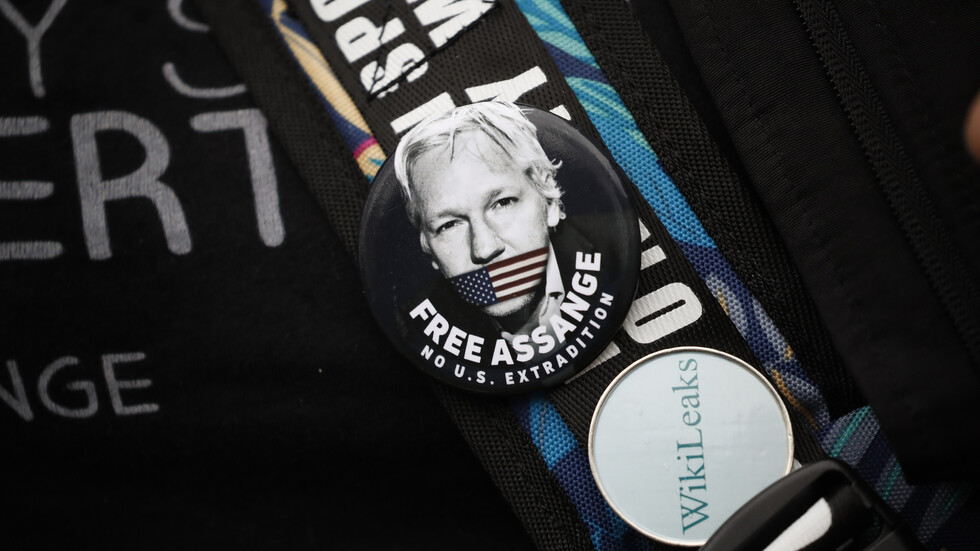 صحيفة: ترامب خطط للعفو عن أسانج إذا شهد لصالحه