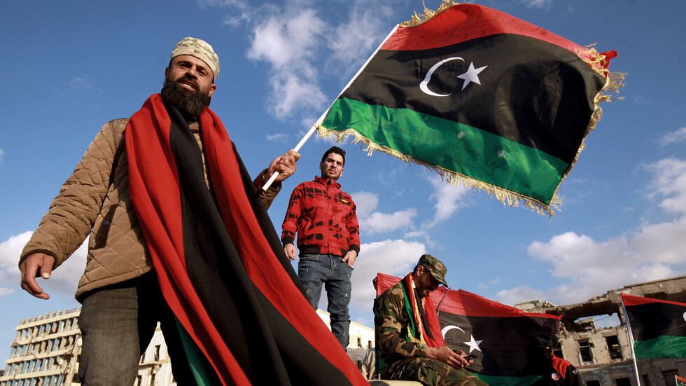 في ليبيا يفاضلون بين الحرب والسلام