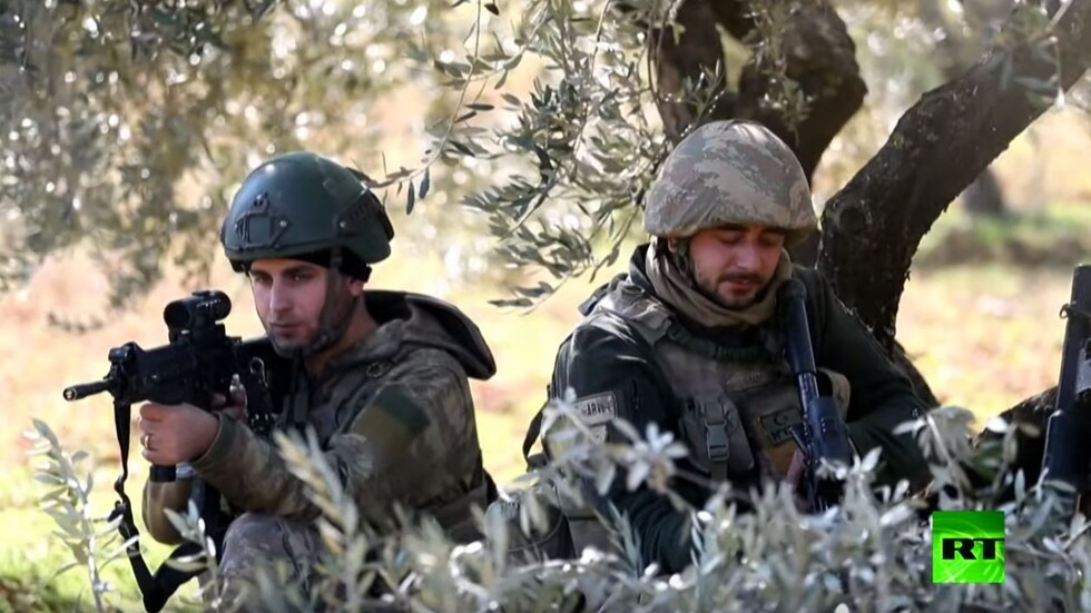 تعزيزات تركية تنتشر بريف إدلب على خط المواجهة مع القوات السورية