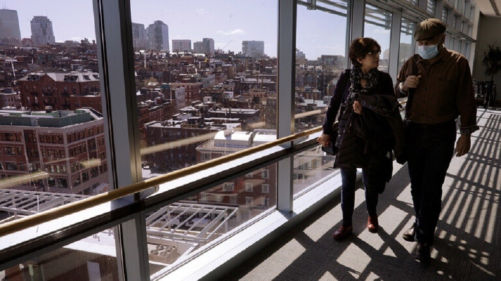 إيران تعلن عن حالتي وفاة بفيروس 