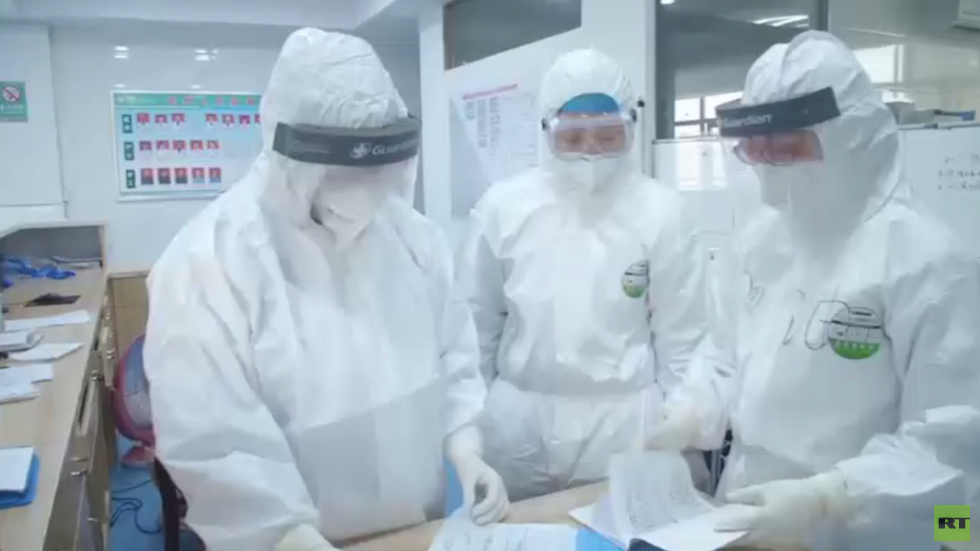 ارتفاع حصيلة وفيات كورونا بالعالم إلى 2362