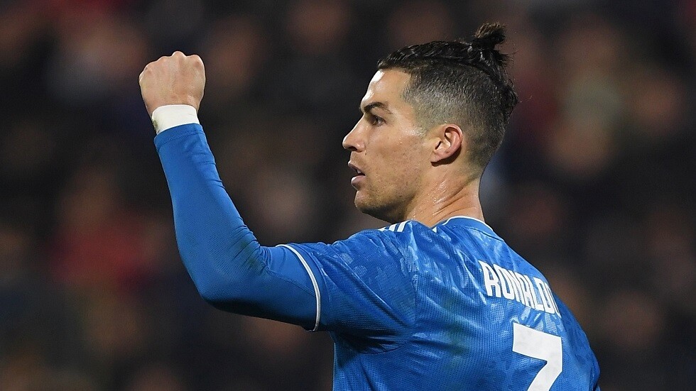 رونالدو يدخل تاريخ 