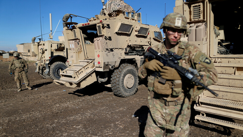 مصدر لـRT: القوات الأمريكية تعتقل شيخ عشيرة غربي العراق